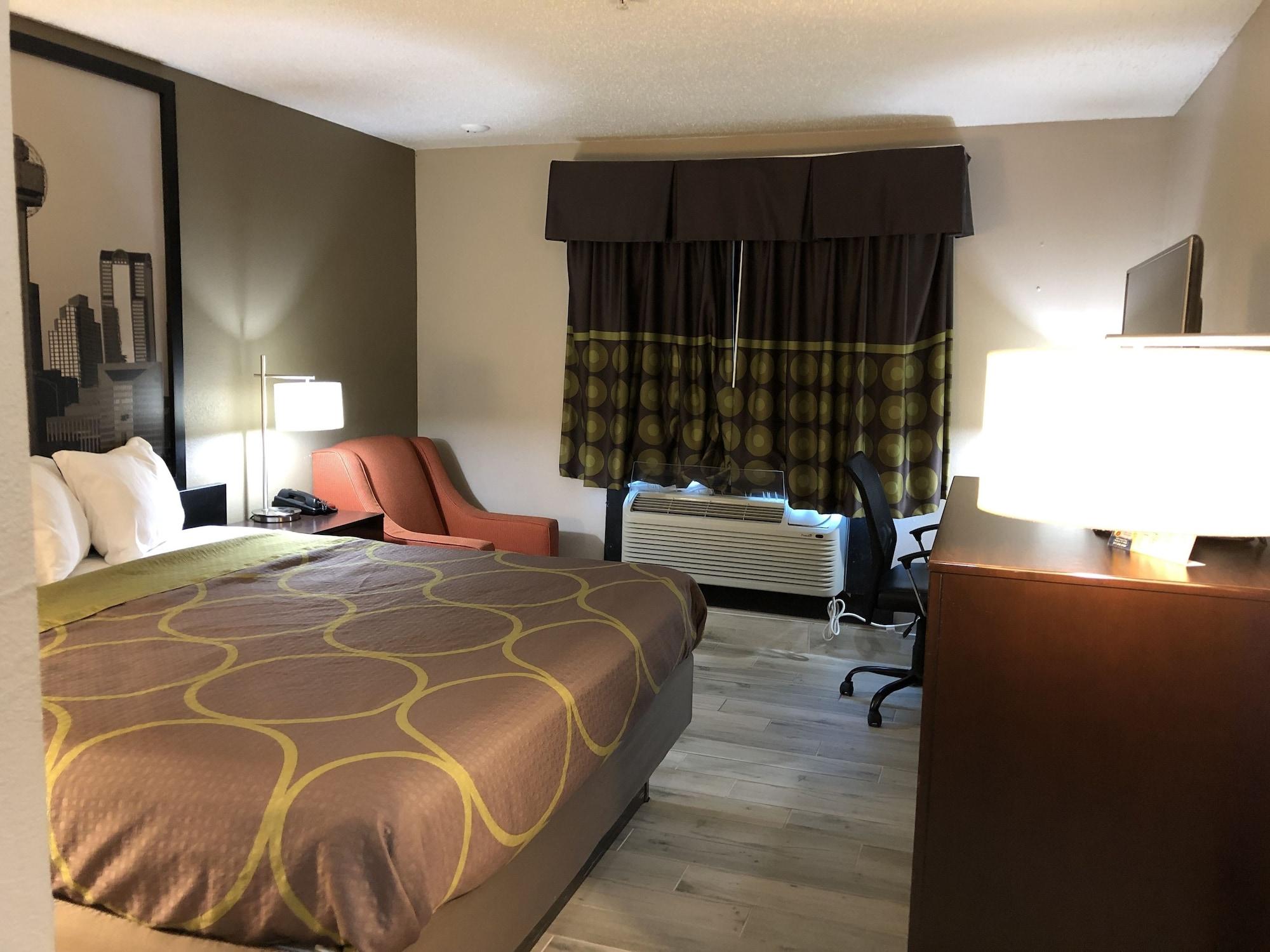 Super 8 By Wyndham Bedford Dfw Airport West Motel Екстериор снимка