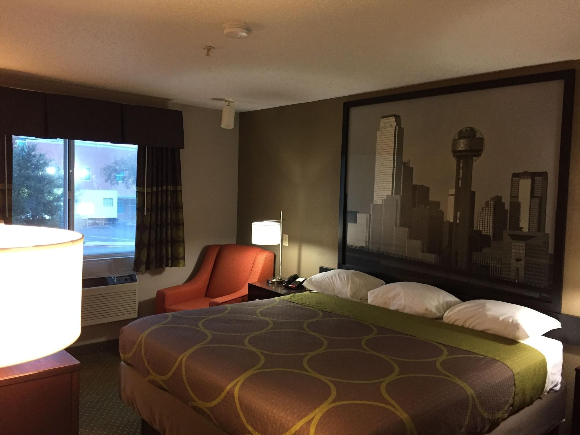 Super 8 By Wyndham Bedford Dfw Airport West Motel Екстериор снимка
