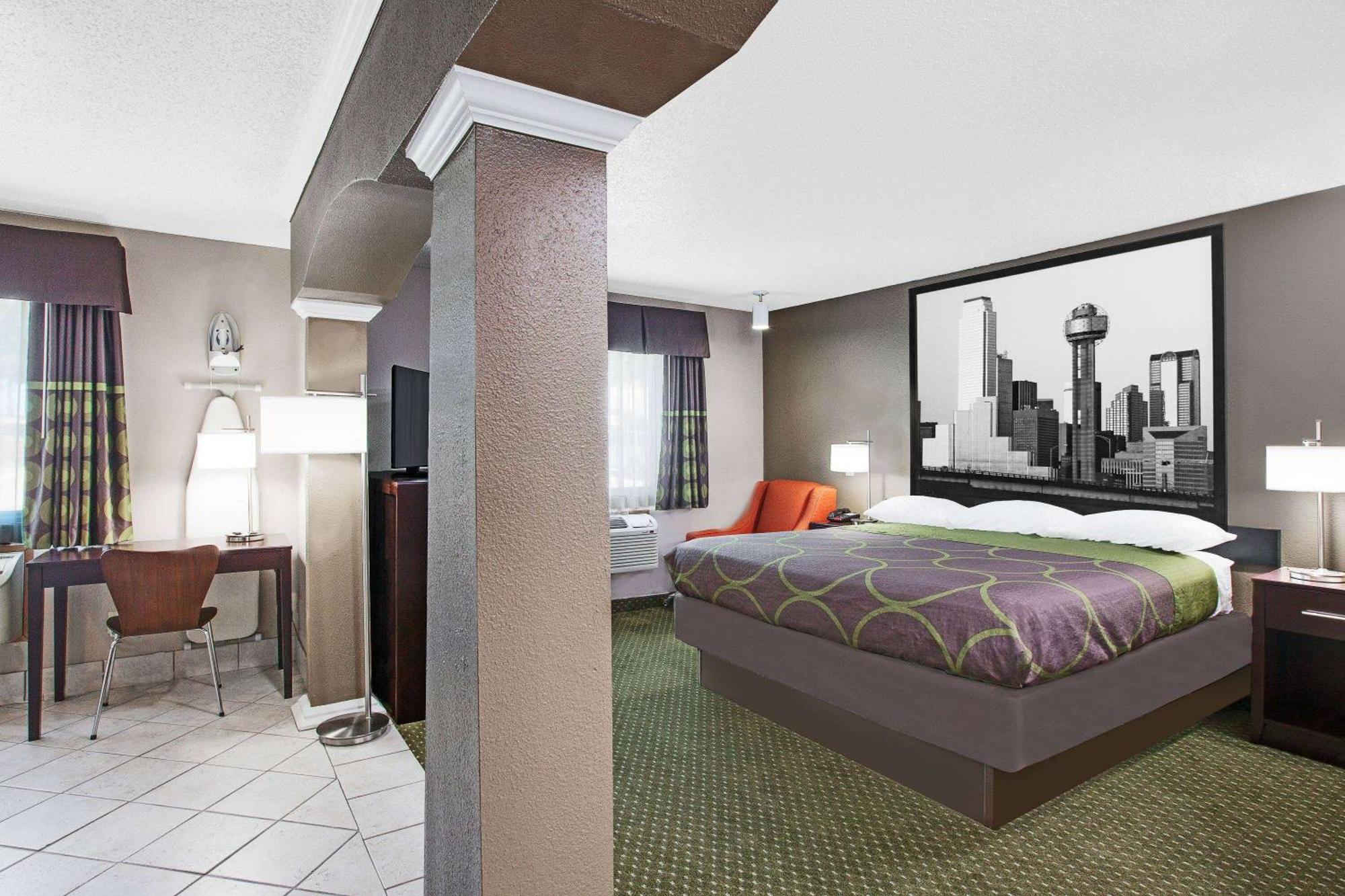 Super 8 By Wyndham Bedford Dfw Airport West Motel Екстериор снимка